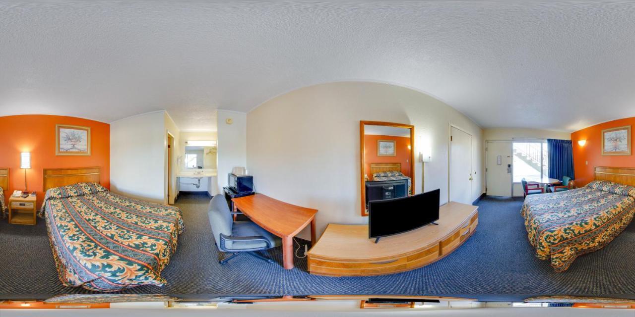 Scottish Inns Collinsville - Martinsville المظهر الخارجي الصورة