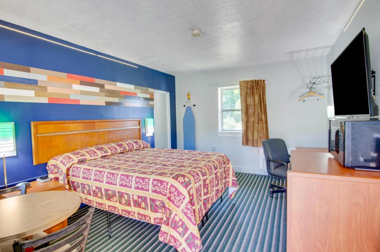 Scottish Inns Collinsville - Martinsville المظهر الخارجي الصورة